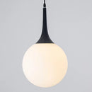 pendente globo branco moderno, lustre pendente minimalista, luminaria pendente cozinha moderna, pendente bola vidro branco, pendente preto branco moderno, iluminação pendente escandinava, pendente mesa jantar moderno, lustre minimalista moderno, pendente LEDZ zarya, pendente decorativo moderno