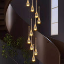 lustre para pé direito duplo, pendente para pé direito duplo, lustre pingo, pendente pingo, lustre de luxo, lustre moderno para escada, lustre para escadaria, lustre para hall de entrada, lustre para sala com pé direito duplo, pendente para escada, lustre cascata, pendente cascata, lustre dourado moderno, lustre preto moderno, lustre LED moderno, lustre alto padrão, lustre contemporâneo, lustre decorativo de luxo, iluminação para pé direito duplo, lustre para mezanino, lustre para recepção, lustre para resi
