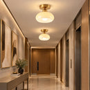 lustre plafon, plafon de teto, plafon de vidro, lustre plafon de vidro, plafon escandinavo, plafon estilo escandinavo, plafon moderno, plafon minimalista, plafon de teto moderno, plafon com cúpula de vidro, plafon vidro creme, plafon vidro bege, plafon dourado escovado, plafon prata cromado, plafon cromado, plafon dourado, plafon 20cm, plafon pequeno, plafon compacto, plafon sobrepor, plafon soquete E27, plafon lâmpada E27, lustre de teto E27, plafon com lâmpada substituível, plafon para corredor, plafon pa