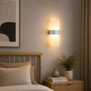 arandela slim, arandela de parede moderna, arandela minimalista, arandela LED, arandela preta, arandela prata, luminária de parede moderna, luminária de parede LED, arandela para quarto, arandela para cabeceira, arandela para corredor, arandela para sala, arandela decorativa moderna, iluminação de parede moderna, arandela contemporânea, arandela elegante, arandela de acrílico, arandela interna LED, arandela vertical moderna, luminária decorativa de parede, arandela para hall de entrada, arandela para lavabo