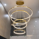 lustre para pé direito duplo, lustre moderno grande, lustre anéis LED, lustre espiral moderno, lustre contemporâneo luxo, lustre monumental moderno, lustre para escada, lustre para hall de entrada, lustre pé direito alto, lustre LED moderno, lustre minimalista luxo, lustre dourado moderno, lustre preto moderno, lustre sofisticado contemporâneo, lustre decorativo premium, lustre de luxo LED, lustre moderno para sala, lustre pendente monumental, lustre grande elegante, lustre escultural contemporâneo, lustre 