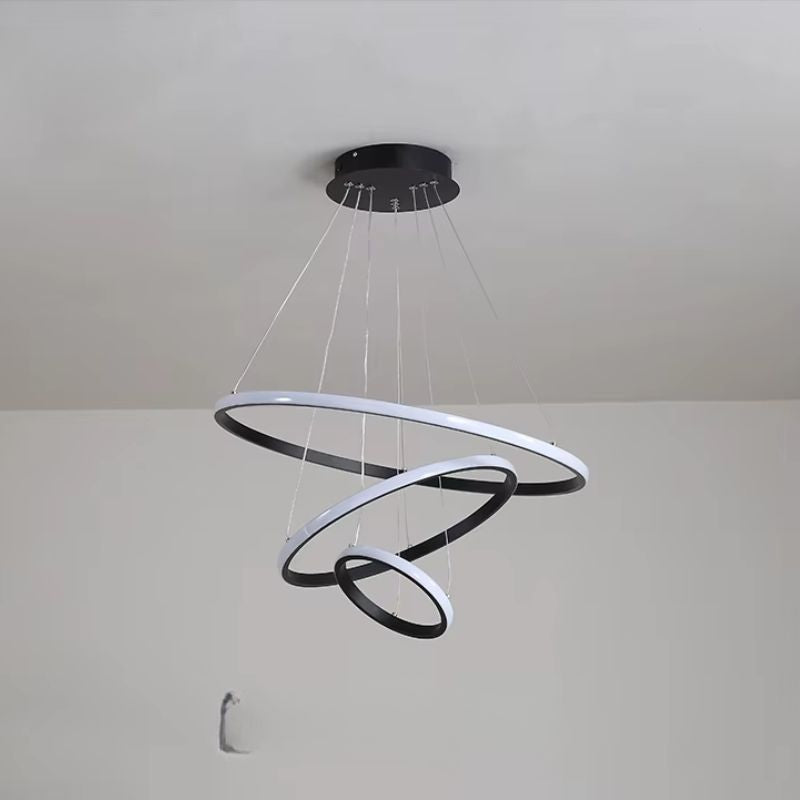 Pendente para Sala,
Pendente Moderno,
Lustre para Sala,
lustre moderno,
lustre led,
Lustre Dimerizável,
Lustre de Teto,
Lustre,
Luminária Pendente,
luminarias para quarto,
luminaria moderna,
luminaria de teto,
Pendente Circular Triplo,
Pendente anéis,
Pendente 3 anéis,
Pendente 3 Círculos,
Pendente 4 Círculos,
Pendente Círculos