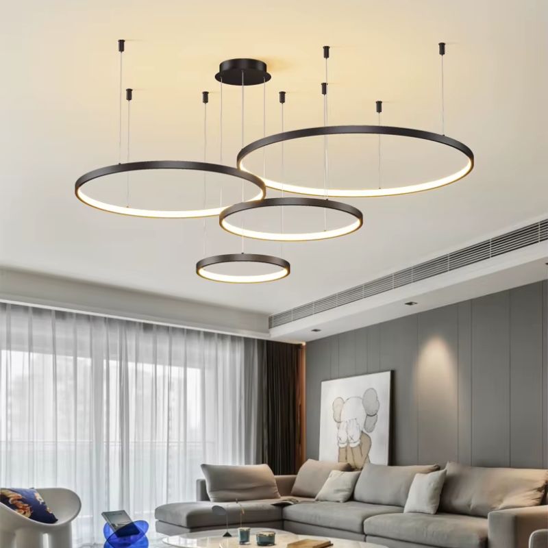 Pendente para Sala,
Pendente Moderno,
Pendente Círculos,
Pendente Circular Triplo,
Pendente anéis,
Pendente 5 Círculos,
Pendente 4 Círculos,
Pendente 3 Círculos,
Pendente 3 anéis,
Lustre para Sala,
lustre moderno,
lustre led,
Lustre Dimerizável,
Lustre de Teto,
Lustre,
Luminária Pendente,
luminarias para quarto,
luminaria moderna,
luminaria de teto


