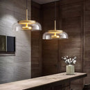 pendente italiano moderno, lustre pendente vidro fumê, pendente âmbar luxo, pendente transparente moderno, lustre design italiano, pendente meia lua vidro, pendente moderno sofisticado, iluminação gourmet moderna, pendente luxo contemporâneo, lustre pendente cozinha moderna, pendente minimalista vidro, pendente LEDZ mezza luna