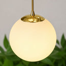lustre para pé direito duplo, lustre globos, lustre de luxo, lustre clássico, lustre moderno, lustre para escada, lustre para hall de entrada, lustre para mezanino, lustre para sala com pé direito duplo, lustre de vidro, lustre com globos, lustre globo branco, lustre dourado, lustre prata, pendente para pé direito duplo, lustre escada moderna, lustre para residência de alto padrão, lustre para foyer, lustre para recepção, lustre para hotel, lustre para clínica, lustre para showroom, lustre com soquete E27, 