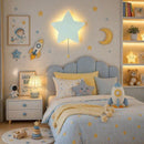 arandela infantil sem fio, luminária quarto infantil parede, luz noturna infantil decoração, arandela bebê recarregável, luminária estrela nuvem lua infantil, iluminação quarto bebê sem fio, luminária infantil parede LED, luz suave quarto criança, decoração quarto infantil iluminado, arandela temática infantil, luminária infantil LEDZ, luz noturna criança parede, luminária elefante avião infantil, arandela quarto bebê sem fio