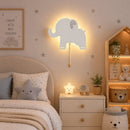 arandela infantil sem fio, luminária quarto infantil parede, luz noturna infantil decoração, arandela bebê recarregável, luminária estrela nuvem lua infantil, iluminação quarto bebê sem fio, luminária infantil parede LED, luz suave quarto criança, decoração quarto infantil iluminado, arandela temática infantil, luminária infantil LEDZ, luz noturna criança parede, luminária elefante avião infantil, arandela quarto bebê sem fio