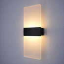 arandela slim, arandela de parede moderna, arandela minimalista, arandela LED, arandela preta, arandela prata, luminária de parede moderna, luminária de parede LED, arandela para quarto, arandela para cabeceira, arandela para corredor, arandela para sala, arandela decorativa moderna, iluminação de parede moderna, arandela contemporânea, arandela elegante, arandela de acrílico, arandela interna LED, arandela vertical moderna, luminária decorativa de parede, arandela para hall de entrada, arandela para lavabo