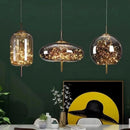 lustre pendente luxo, pendente italiano, pendente fio de fada, lustre fio de cobre led, pendente moderno fumê, pendente âmbar moderno, lustre decorativo luxo, pendente globo moderno, pendente disco moderno, pendente copo moderno, lustre contemporâneo, pendente sofisticado, iluminação decorativa luxo, pendente vidro fumê, pendente vidro âmbar, lustre para quarto moderno, lustre para sala de jantar, pendente para bancada gourmet, lustre premium LEDZ, lustre italiano contemporâneo, pendente artístico moderno, 