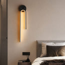 arandela minimalista, arandela moderna, arandela de parede, arandela LED, arandela decorativa, arandela nórdica, arandela escandinava, arandela para quarto, arandela para cabeceira, arandela para sala, arandela para corredor, arandela para lavabo, arandela para painel de TV, arandela vertical, arandela preta, arandela dourada, arandela dourado fosco, arandela ocre, arandela contemporânea, luminária de parede LED, luminária minimalista, luminária decorativa, iluminação indireta, iluminação de parede, ilumina