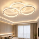 plafon de sobrepor, plafon de teto, plafon LED, plafon moderno, plafon pequeno, plafon compacto, plafon 33cm, plafon 30cm, plafon 3 arcos, plafon três arcos, plafon de arcos, plafon circular, plafon círculos, plafon efeito cristal, luminária efeito cristal, plafon cristal, plafon LED efeito cristal, luminária de teto efeito cristal, plafon branco, plafon preto, plafon branco moderno, plafon preto moderno, plafon luz quente, plafon luz fria, plafon 3 cores, plafon três cores, plafon luz quente neutra fria, 