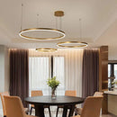Pendente para Sala,
Pendente Moderno,
Pendente Círculos,
Pendente Circular Triplo,
Pendente anéis,
Pendente 5 Círculos,
Pendente 4 Círculos,
Pendente 3 Círculos,
Pendente 3 anéis,
Lustre para Sala,
lustre moderno,
lustre led,
Lustre Dimerizável,
Lustre de Teto,
Lustre,
Luminária Pendente,
luminarias para quarto,
luminaria moderna,
luminaria de teto

